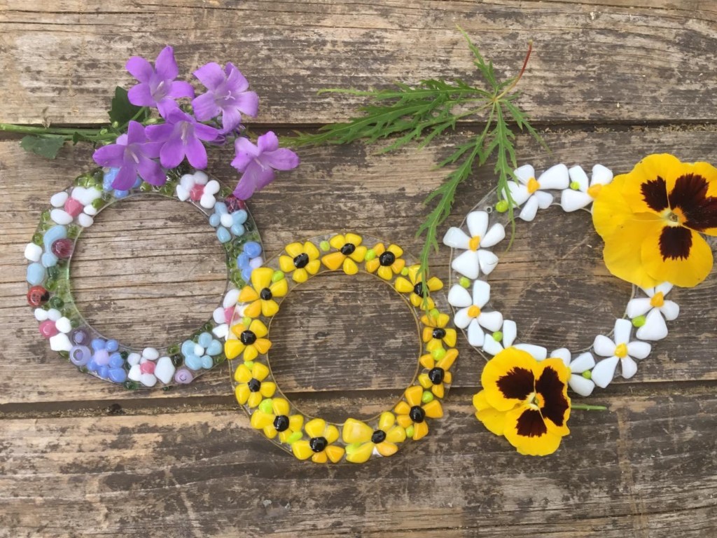 Kit: Flower Power Wreaths £12 each