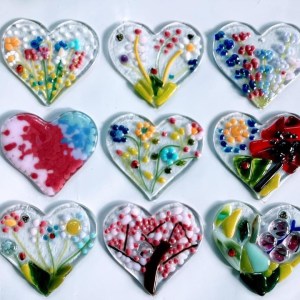 Kit: Hanging Hearts 8cm x 8cm  (pre-order) £12