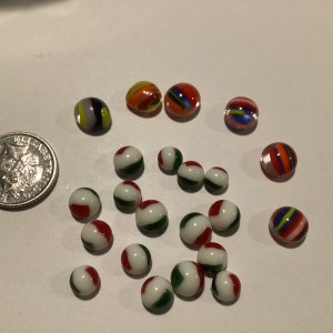 Coe 90 - cabochon - candy cane & stripe x 22 - under 10mm